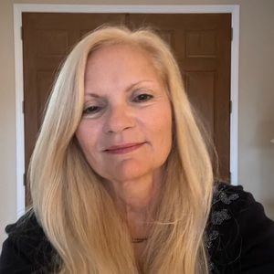 Meet your Posher, Cheryl